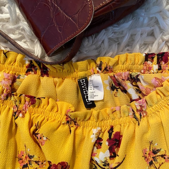 Off the shoulder blouse - Picture 2 of 3